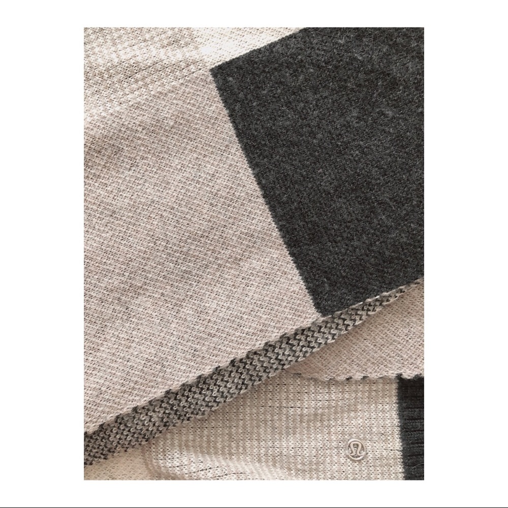 Lululemon neutral wool scarf/wrap. OS